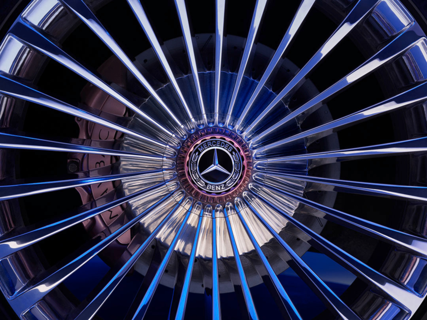 SMALL_圖一：Mercedes-Benz 連續七年榮登全球最有價值豪華汽車品牌